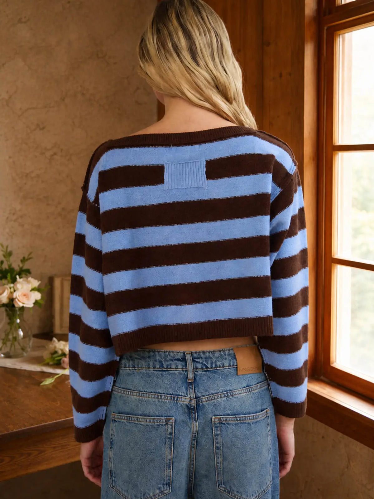 THE KENNEDI STRIPED EXPOSED SEAM SWEATER - choc/blue