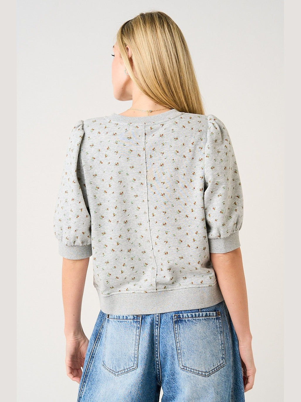 THE AMY FLORAL 1/2 SLEEVE LENGTH TOP - grey