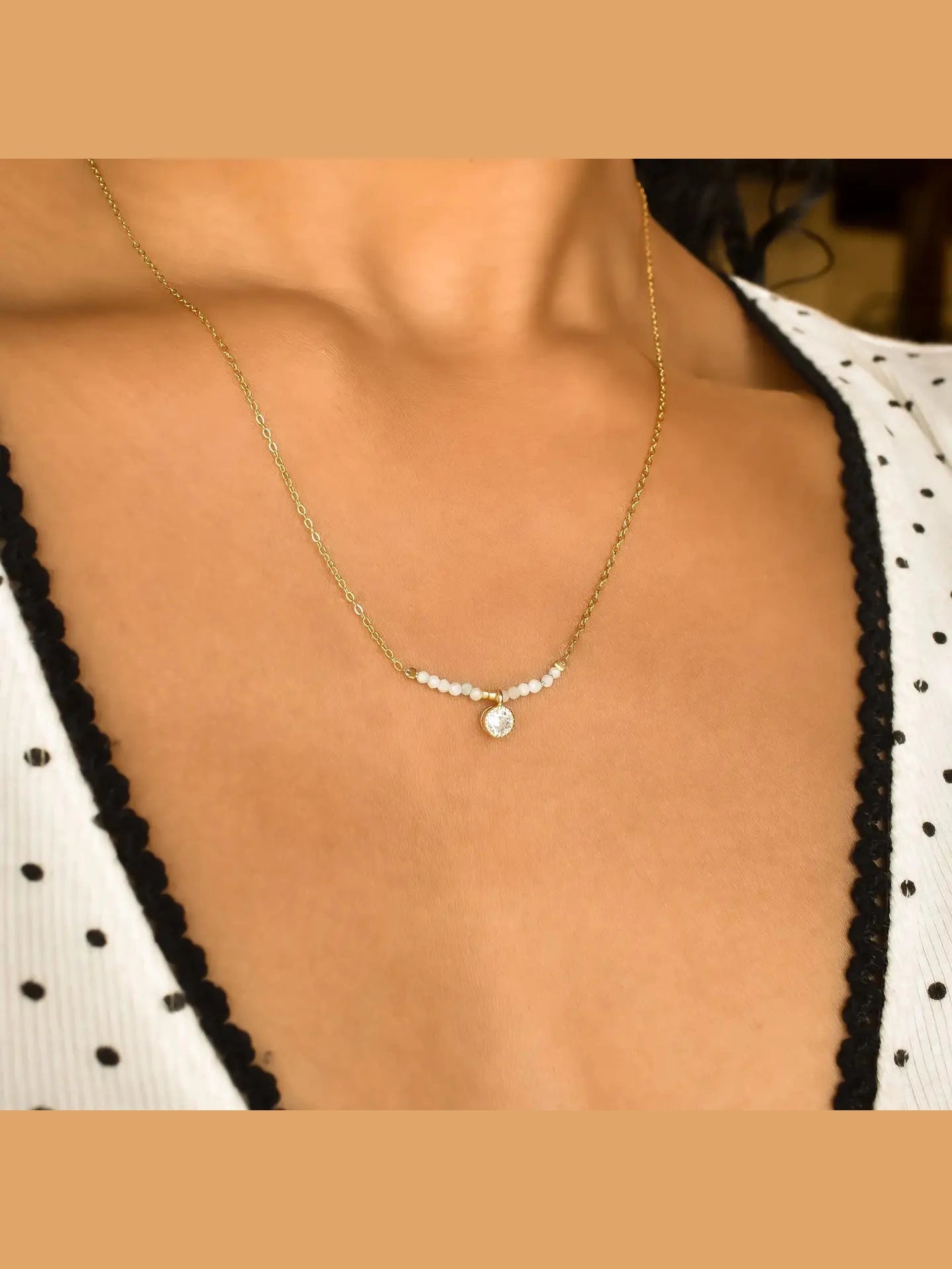 THE VINEYARD WHITE BEADED NECKLACE- gold