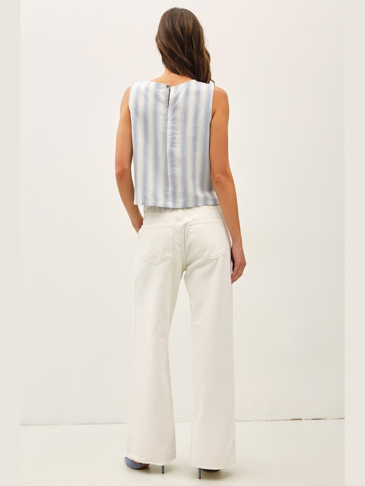 THE LYNN CHAMBRAY STRIPE LINEN BLEND TANK