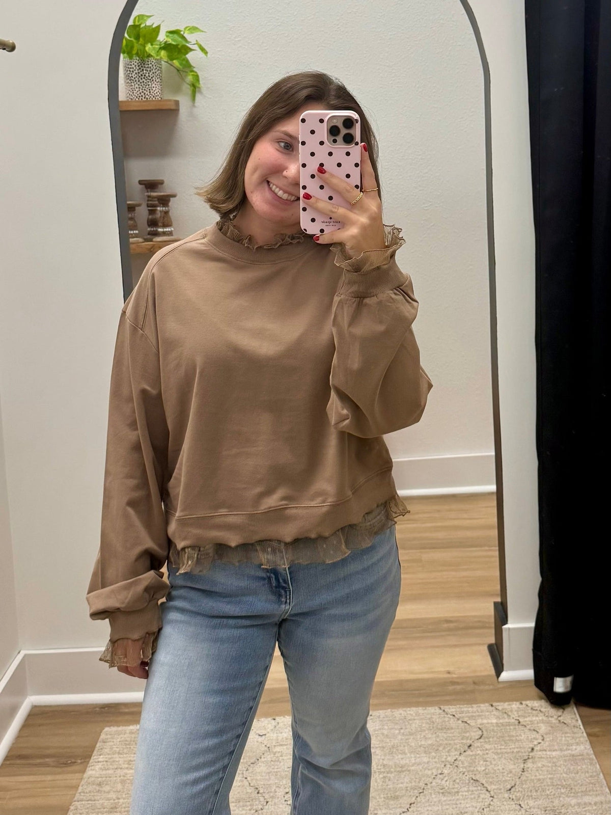 THE LYNN LACE TRIM LAYERED SWEATSHIRT- mocha