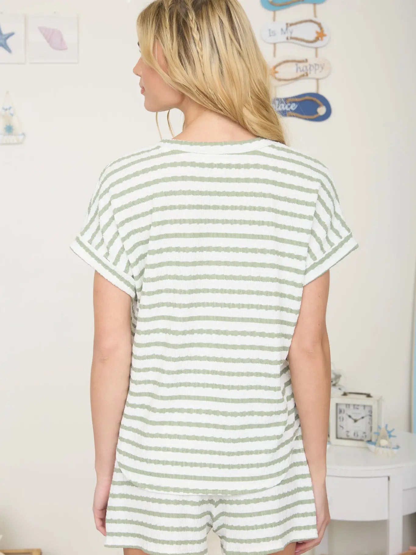 THE LAYNI TEXTURED STRIPED TOP - olive