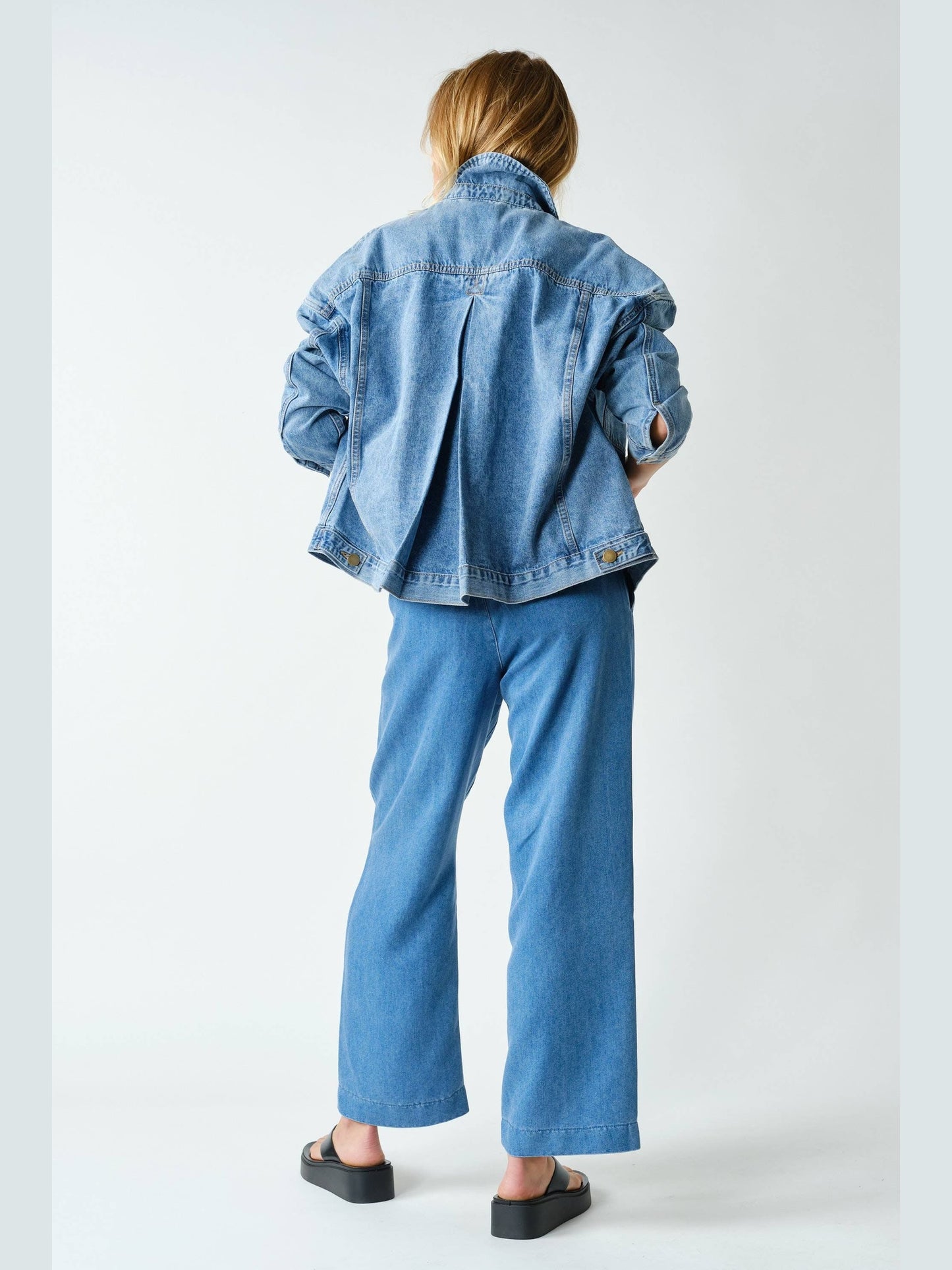 THE TERRA BOXY OVERSIZED DENIM JACKET
