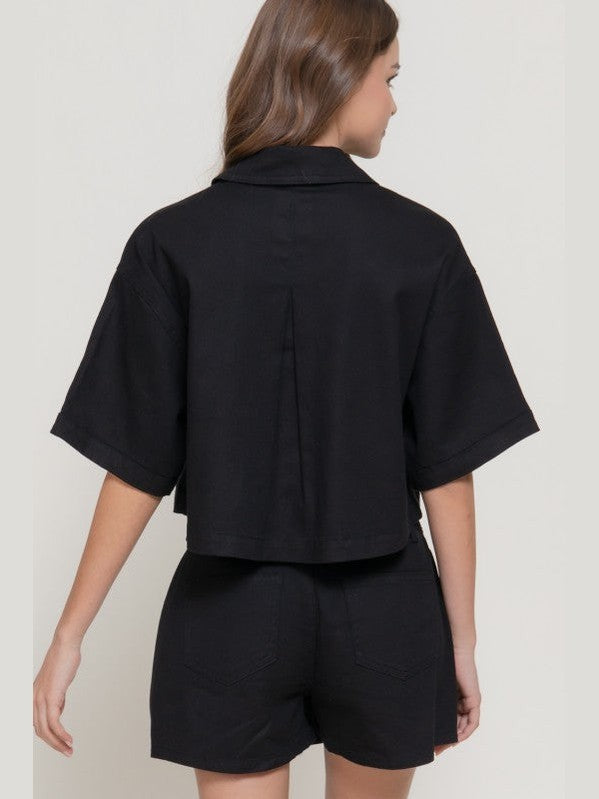 THE MEGAN BOXY SHORT SLEEVE TOP - black