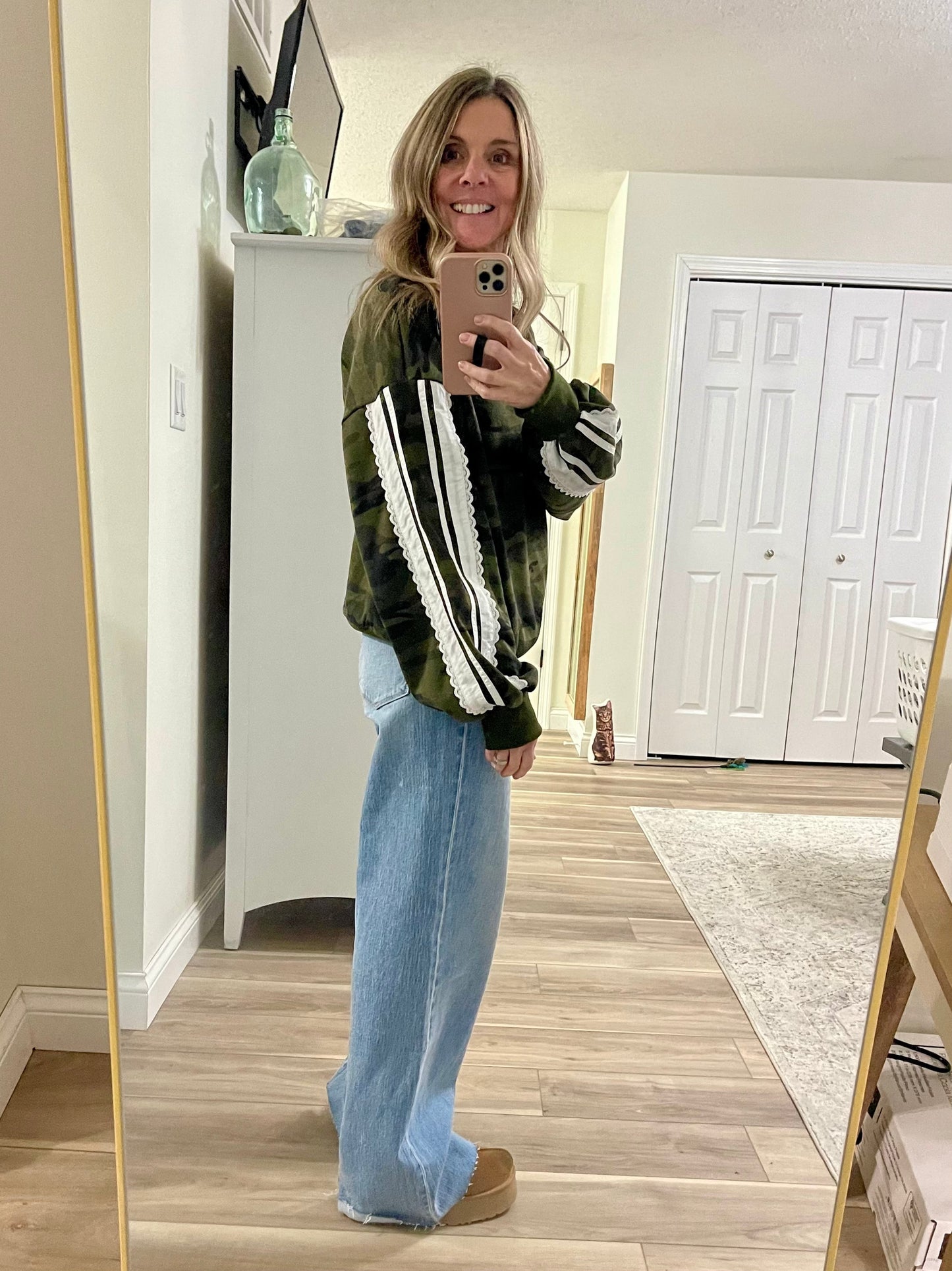 THE REMI LACE TRIMMED CAMO OVERSIZED SWEATSHIRT