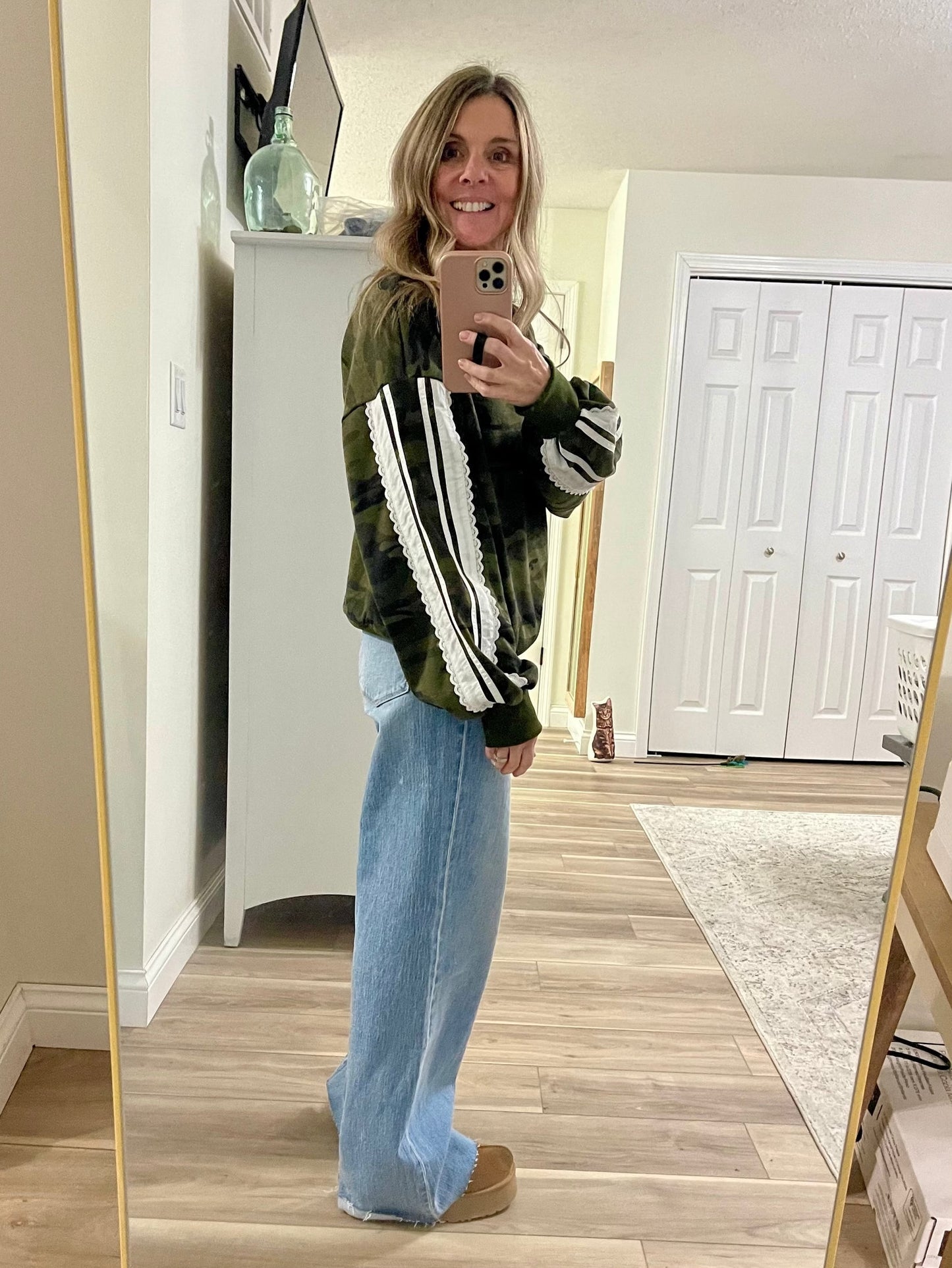 THE REMI LACE TRIMMED CAMO OVERSIZED SWEATSHIRT