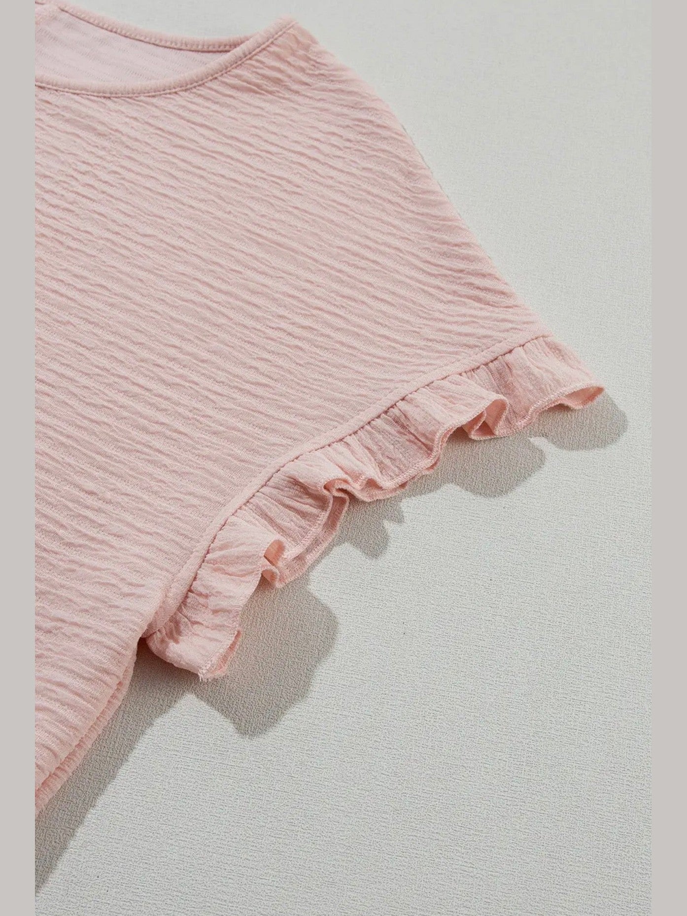 THE KARLA TEXTURED RUFFLE SLEEVE TOP - Lt pink