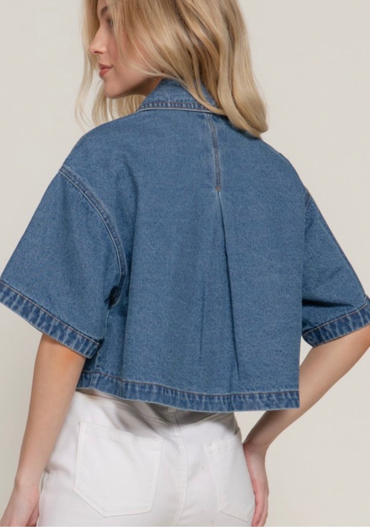 THE MEGAN BOXY SHORT SLEEVE DENIM TOP