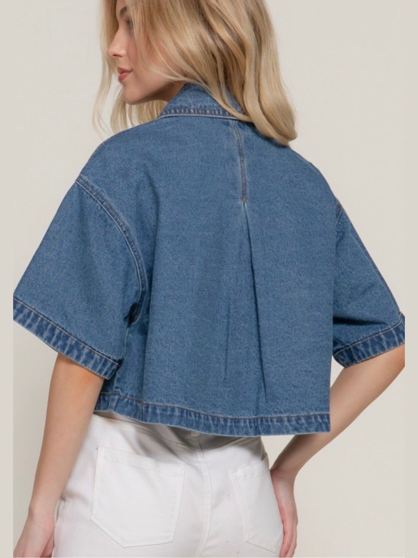 THE MEGAN BOXY SHORT SLEEVE DENIM TOP