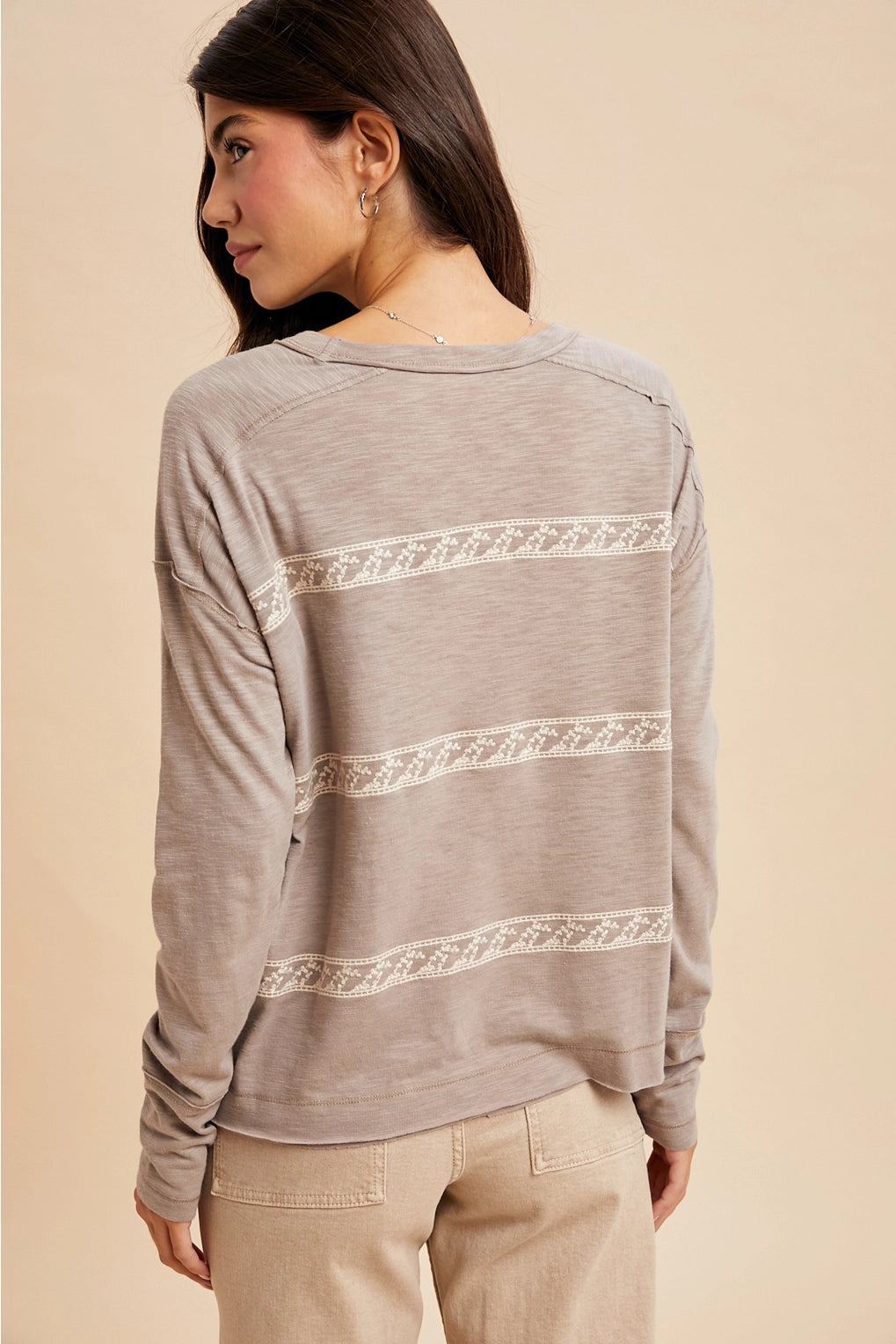 THE KACEE EMBROIDERED STRIPED TOP - stone taupe