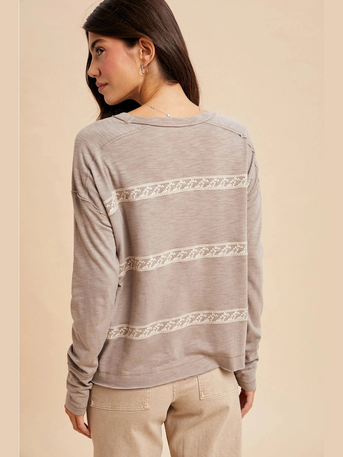 THE KACEE EMBROIDERED STRIPED TOP - stone taupe
