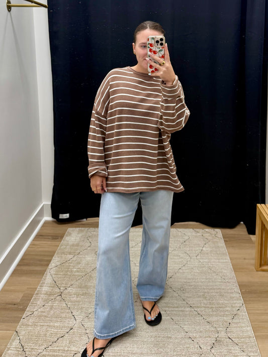 THE JORDAN OVERSIZED STRIPED SWEATER - mocha