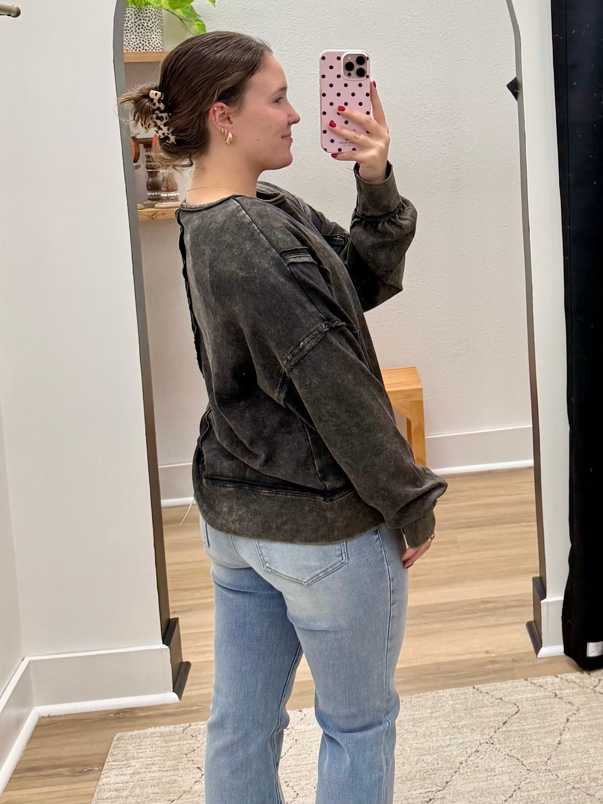 THE MILA VINTAGE WASHED SWEATSHIRT - black