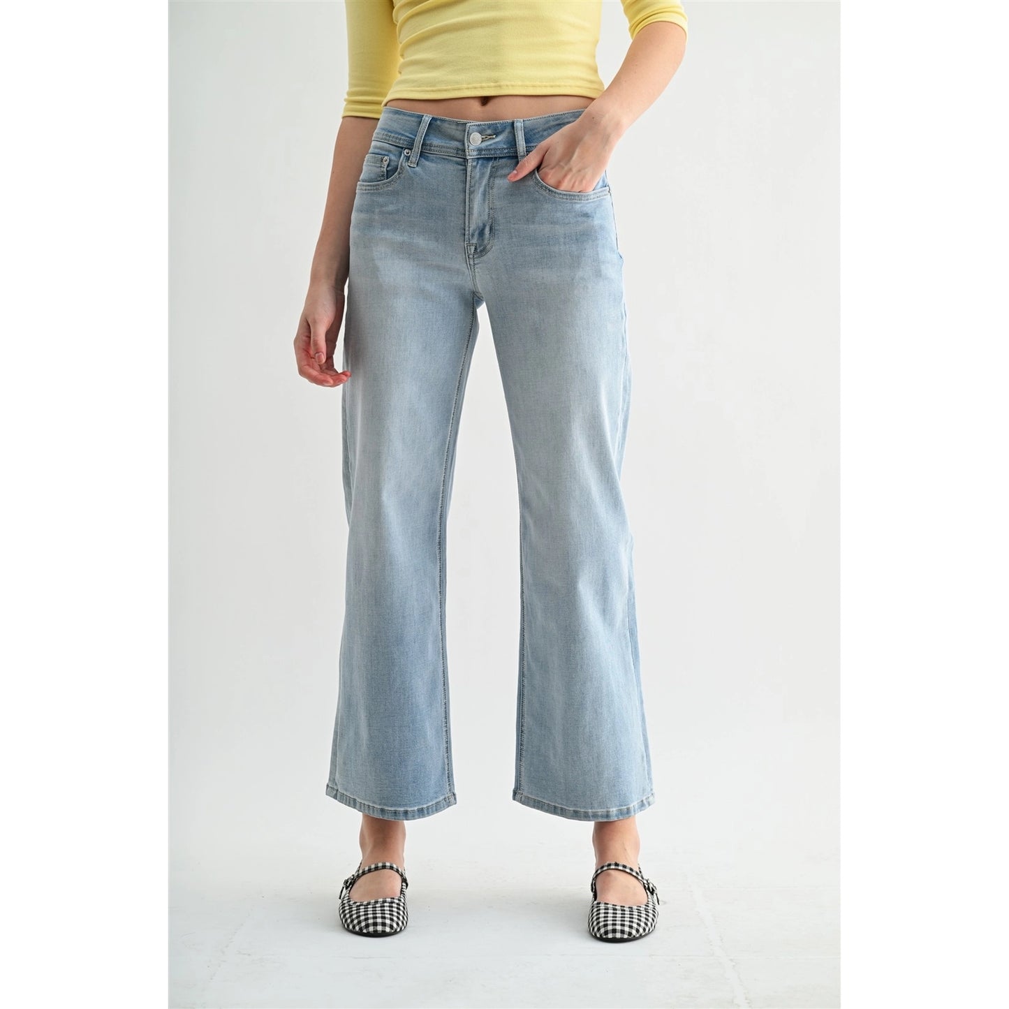 THE LAURIE MID RISE WIDE LEG ANKLE DENIM - lt wash