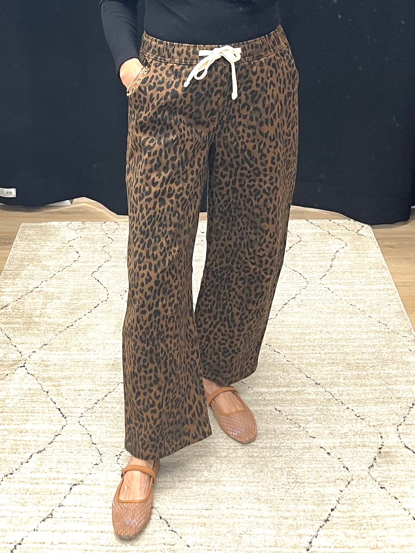 THE SHERRIE DENIM LEOPARD BARREL DENIM