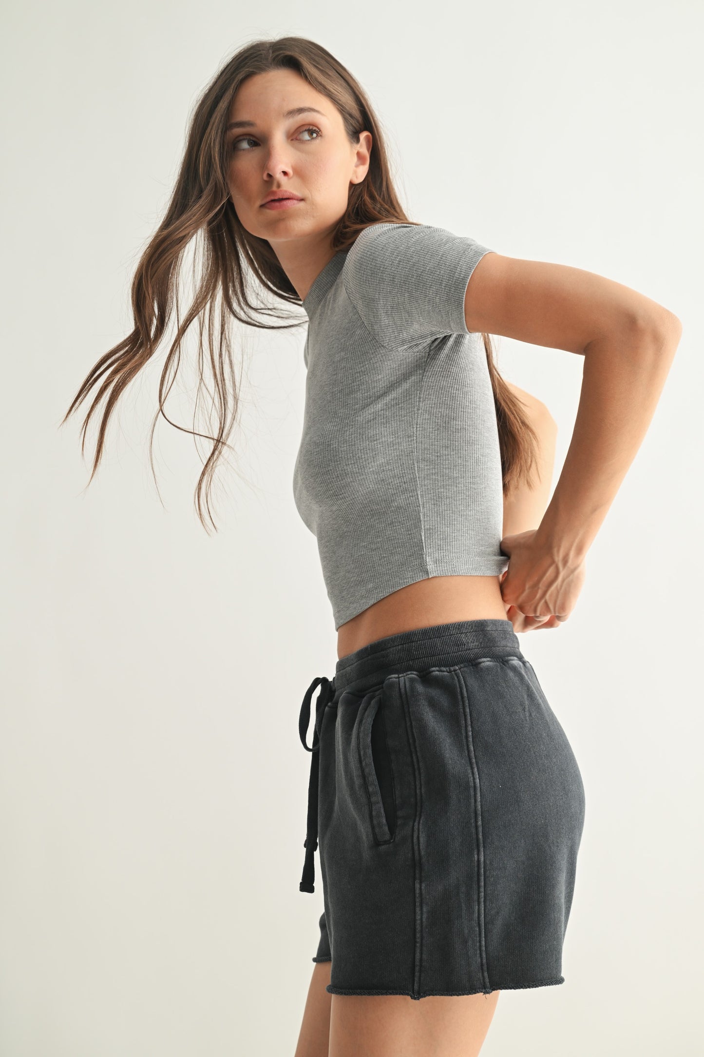 THE BAILEY MICRO RIBBED ATHLEISURE TEE - various colors