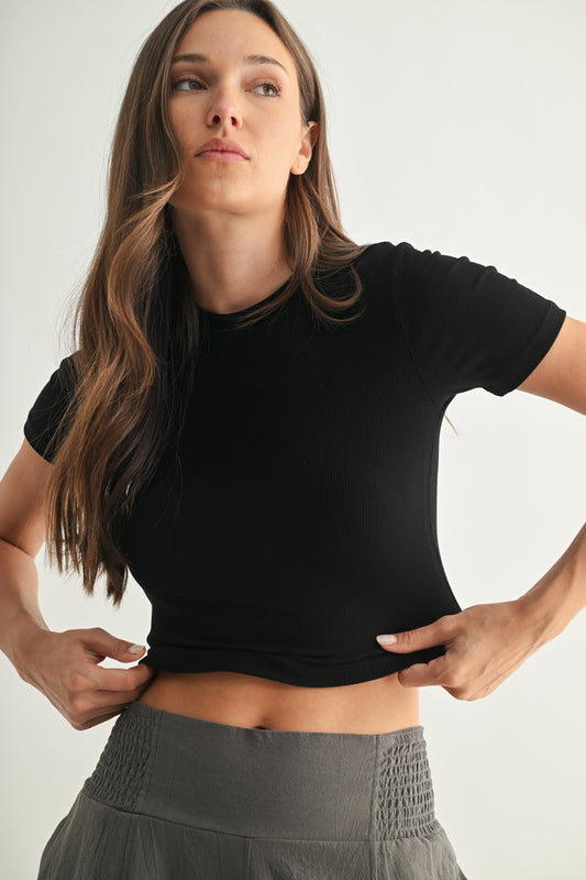 THE BAILEY MICRO RIBBED ATHLEISURE TEE - various colors