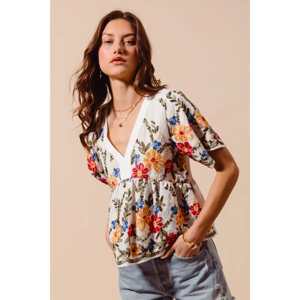 THE PRESLEY BOHO FLORAL EMBROIDERED TOP  - gold/red
