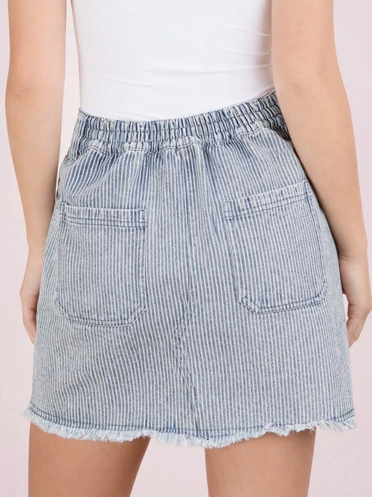 THE PARKER PINSTRIPED DENIM SKIRT - med. indigo