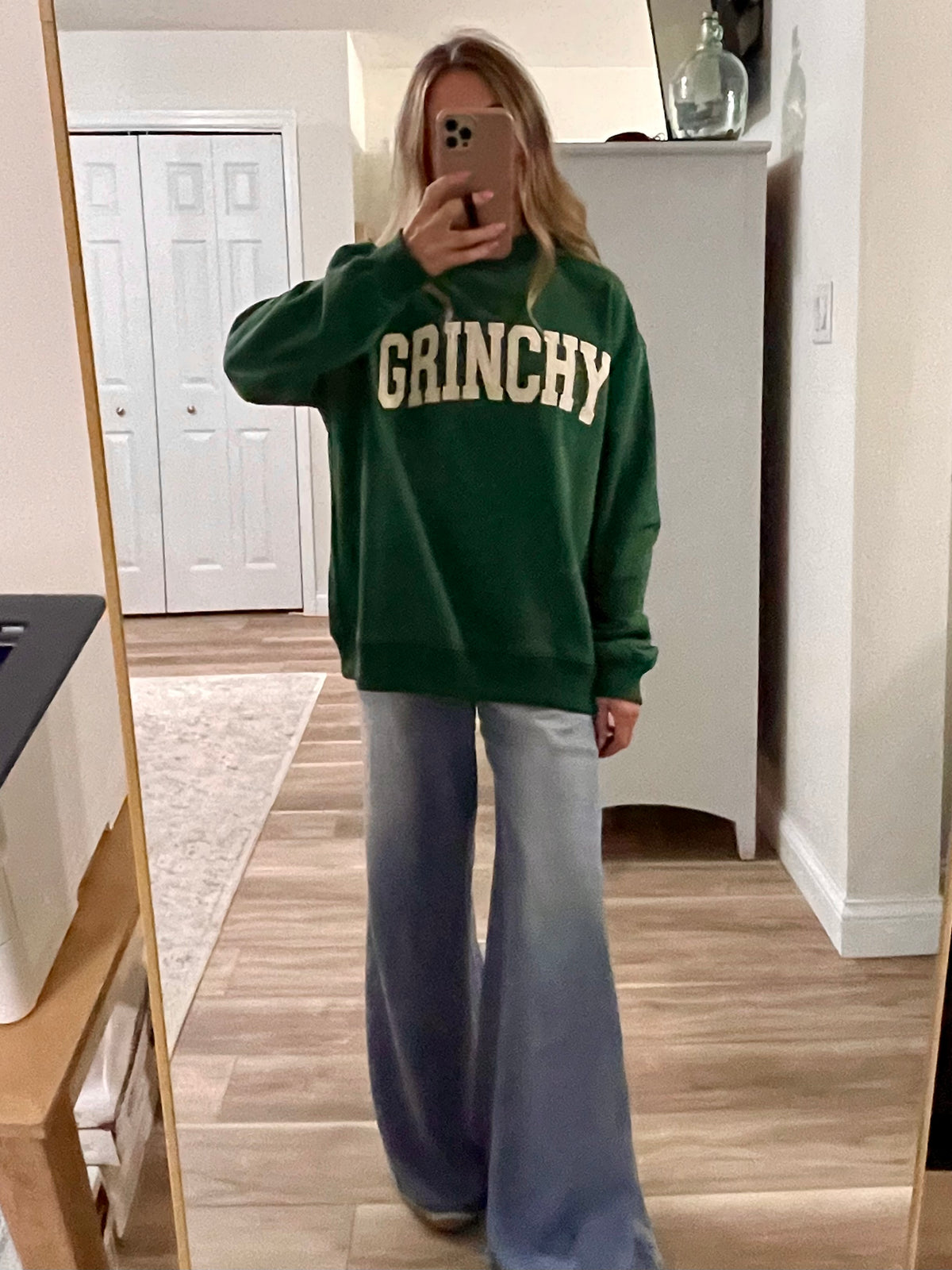 THE GRINCHY EMBROIDERED MOCKNECK SWEATSHIRT- green