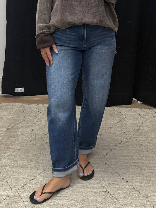 THE NADINE MEDIUM WASH BARREL DENIM
