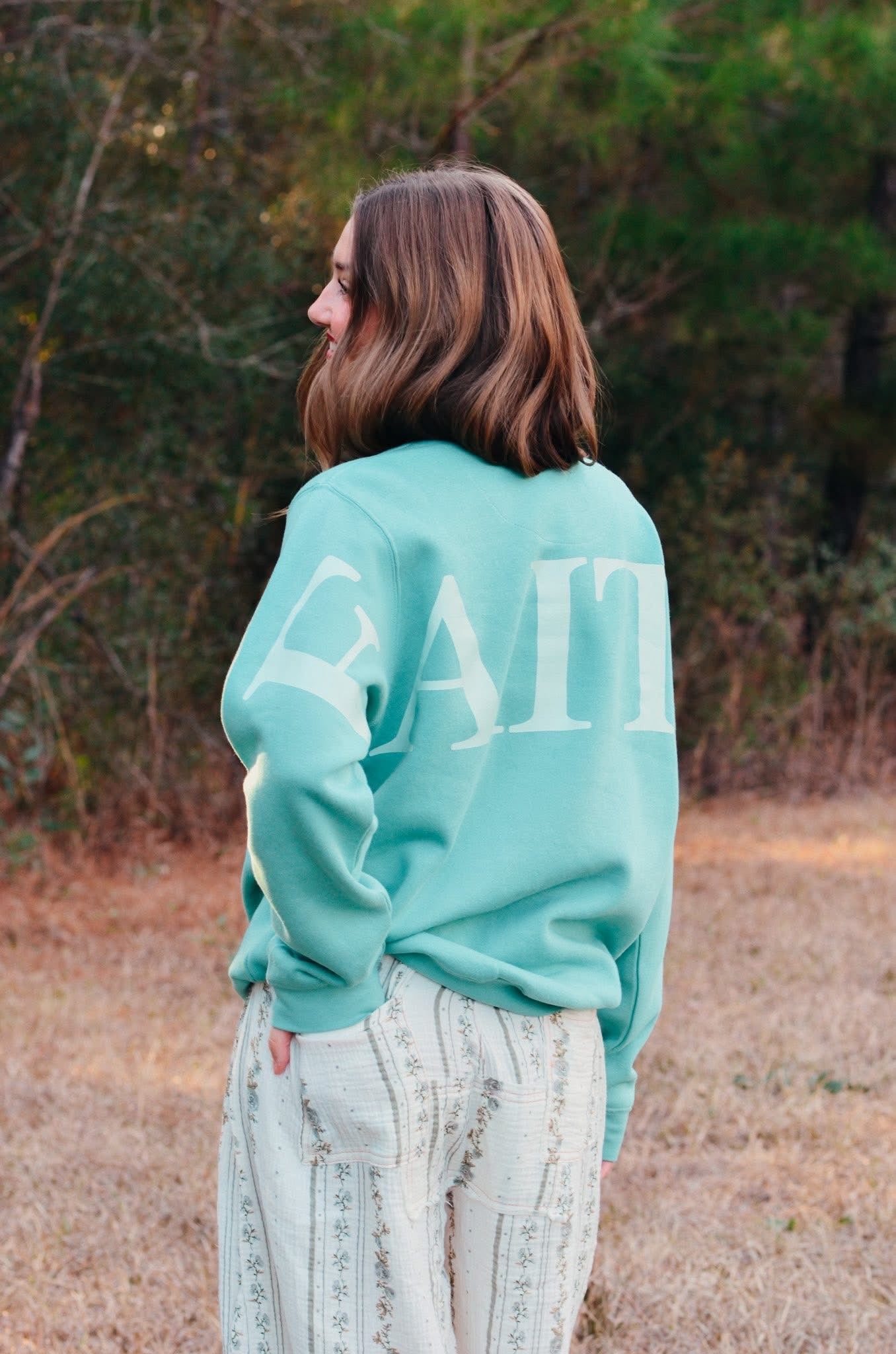 THE BELIEVER GRAPHIC SWEATSHIRTS