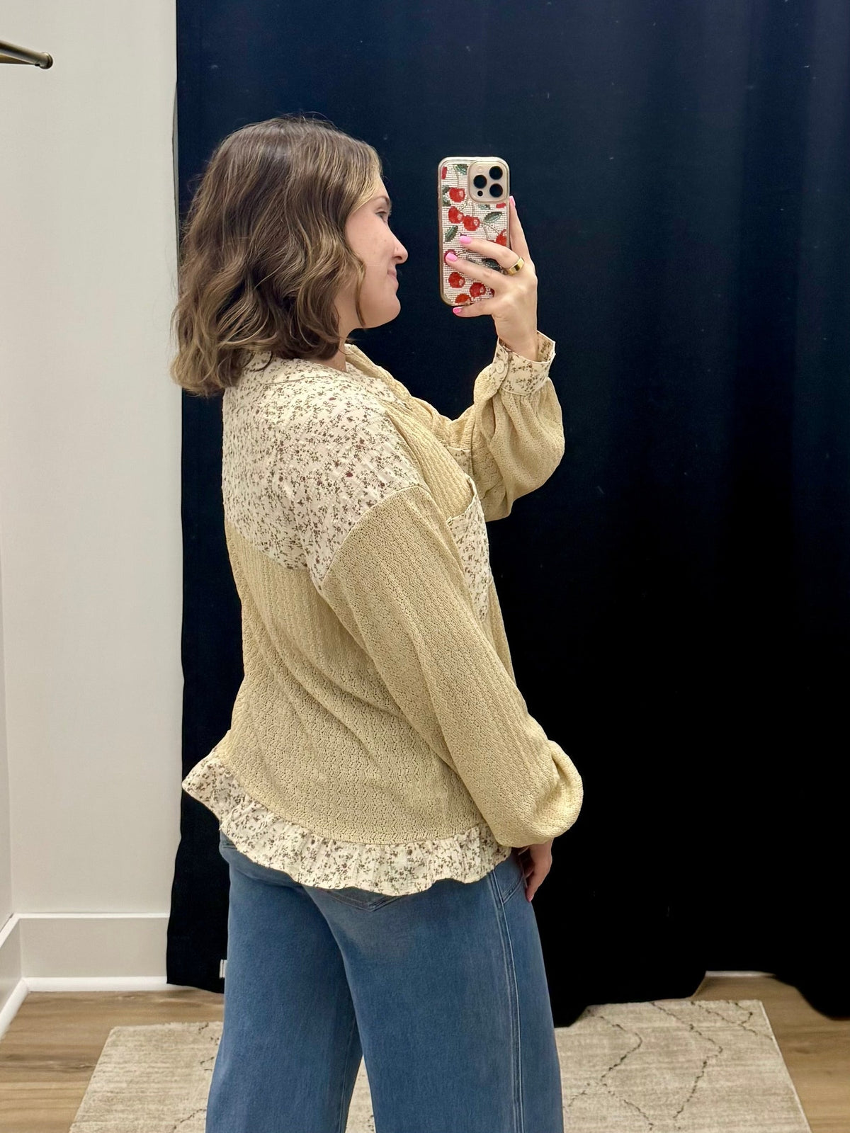 THE NYLA FLORAL WAFFLE KNIT TOP - taupe