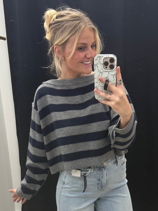 THE KENNEDI STRIPED EXPOSED SEAM SWEATER - grey/blue