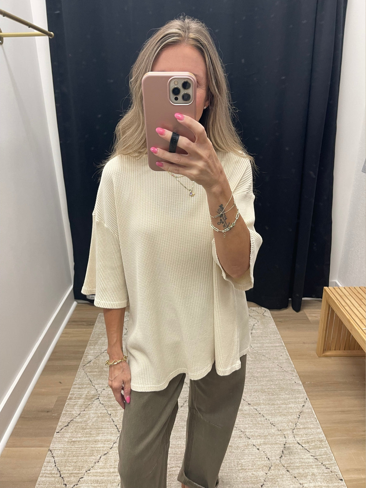 THE LINDSEY MINERAL WASH WAFFLE CREW TOP - alpaca