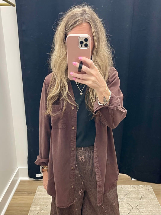 THE GINGER DENIM BUTTON DOWN TOP - brown