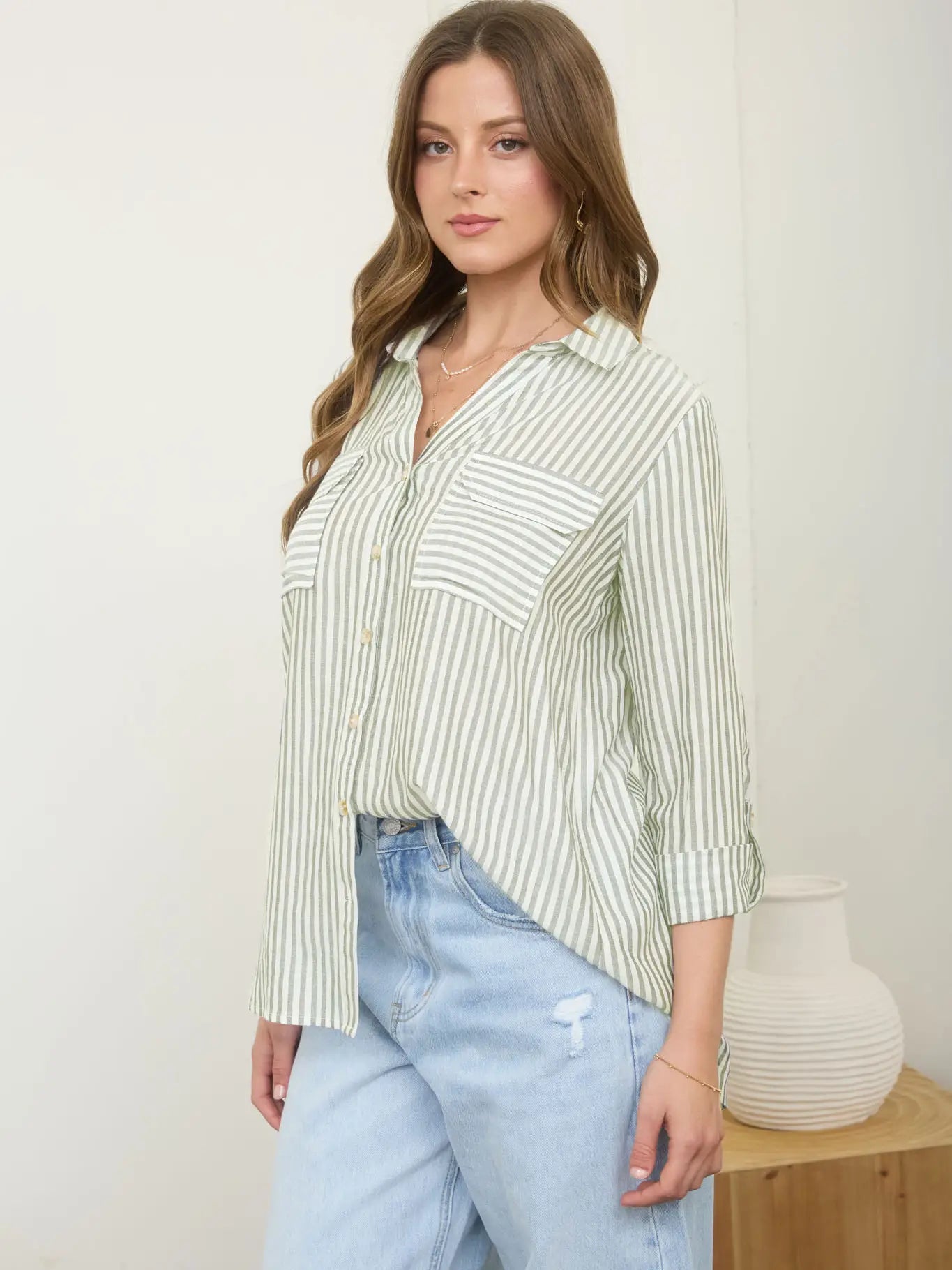 THE SARA STRIPED LIGHTWEIGHT BLOUSE - green