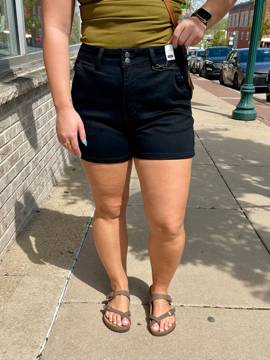 THE ANA WEEKENDER SHORTS - black