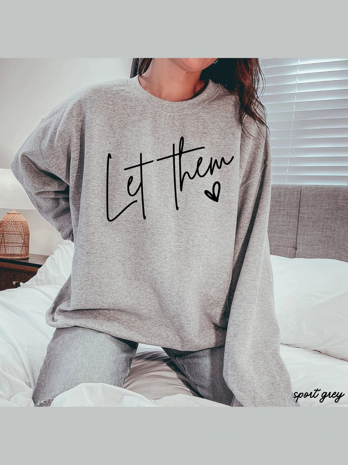 LET THEM GRAPHIC SWEATSHIRT - sports grey