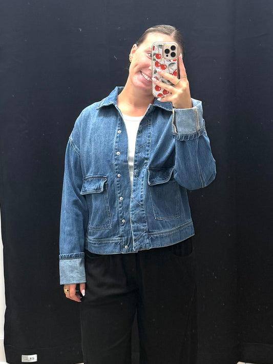 THE PAYTON OVERSIZED CARGO DENIM JACKET