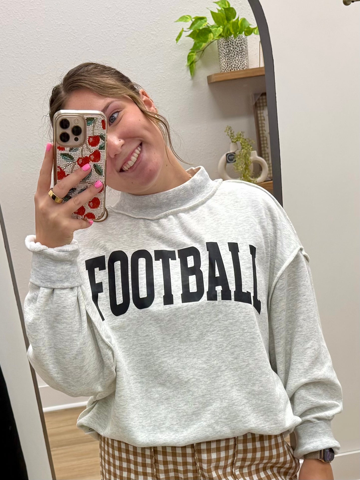 THE GAMEDAY REVERSIBLE MOCKNECK SWEATSHIRT