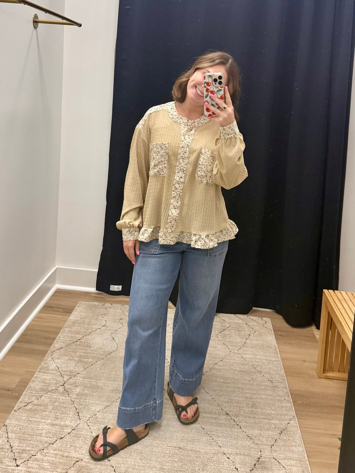 THE NYLA FLORAL WAFFLE KNIT TOP - taupe