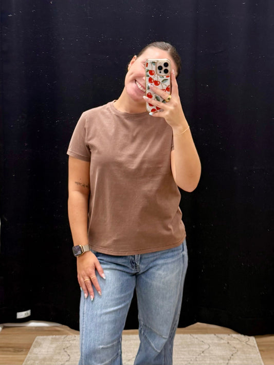 THE ASHER MINERAL WASH PERFECT TEE - deep mahogany