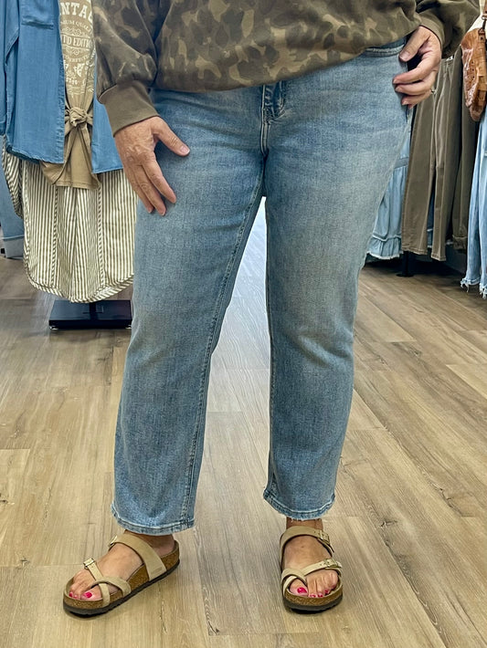 THE VICKI HI RISE STRAIGHT LEG DENIM - plus