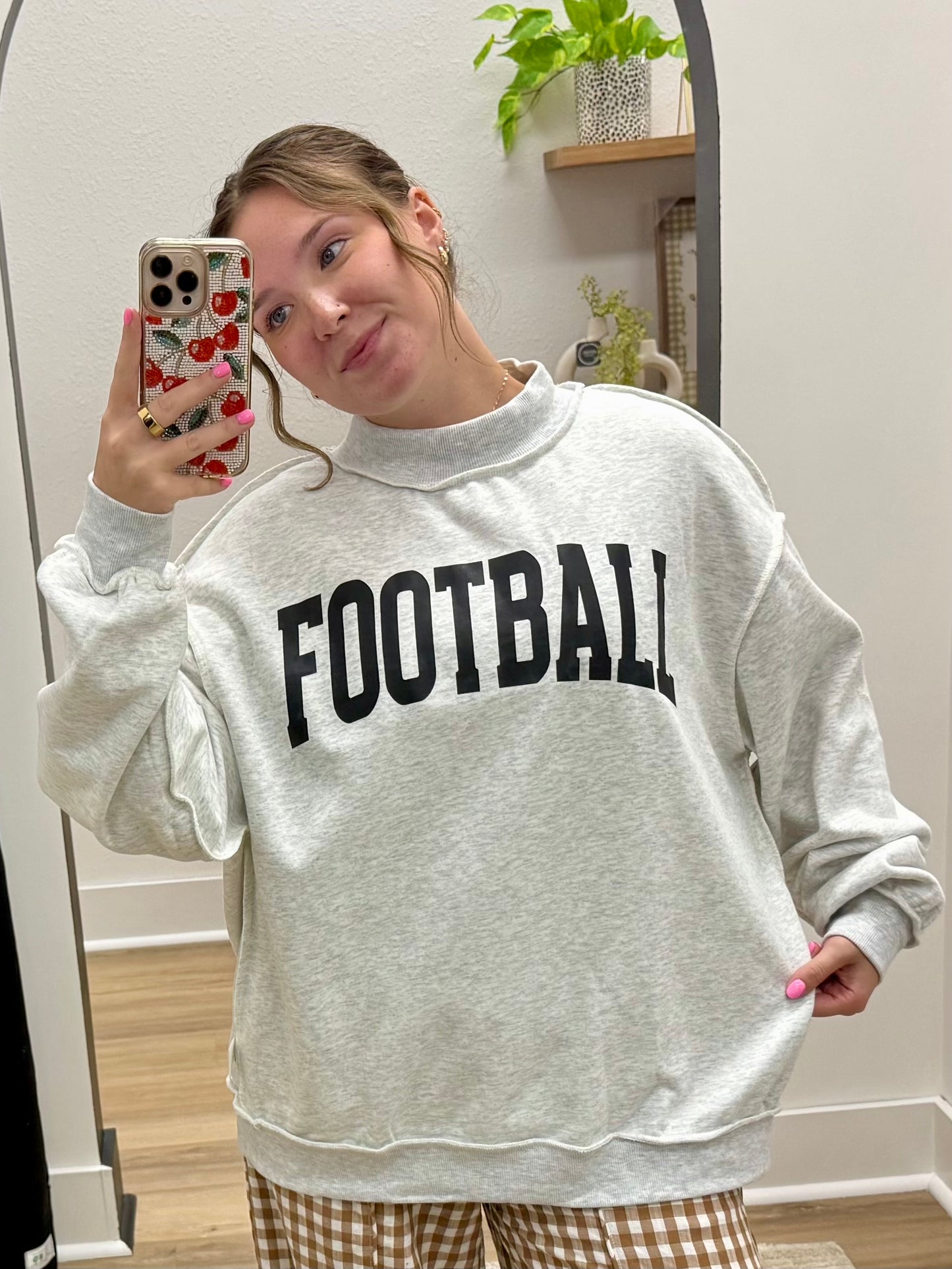 THE GAMEDAY REVERSIBLE MOCKNECK SWEATSHIRT
