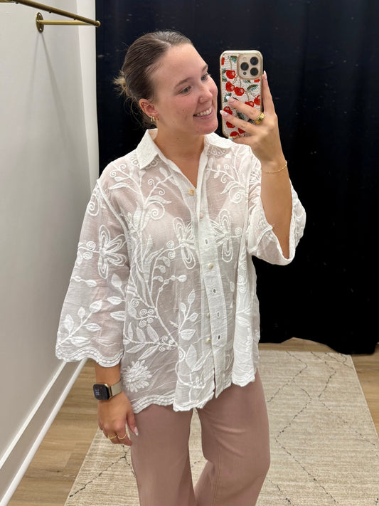 THE ADORA BOHO EMBROIDERED BUTTON DOWN - white