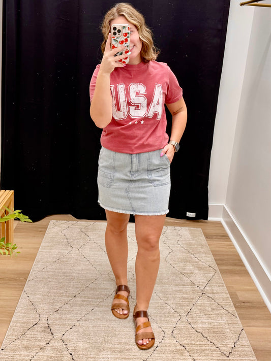 USA MINERAL WASH GRAPHIC TEE - crimson