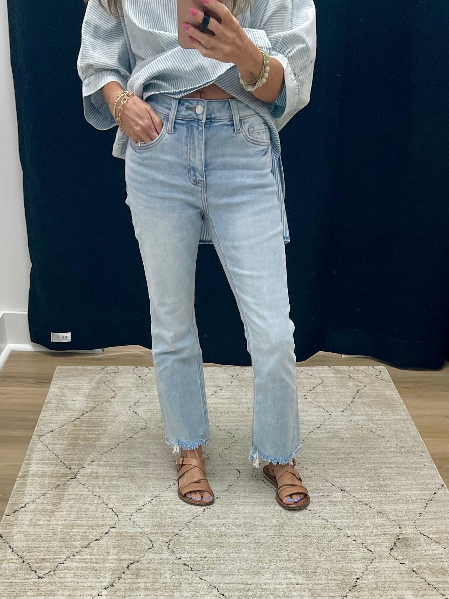 THE AMINTY ANKLE KICK FLARE DISTRESSED DENIM