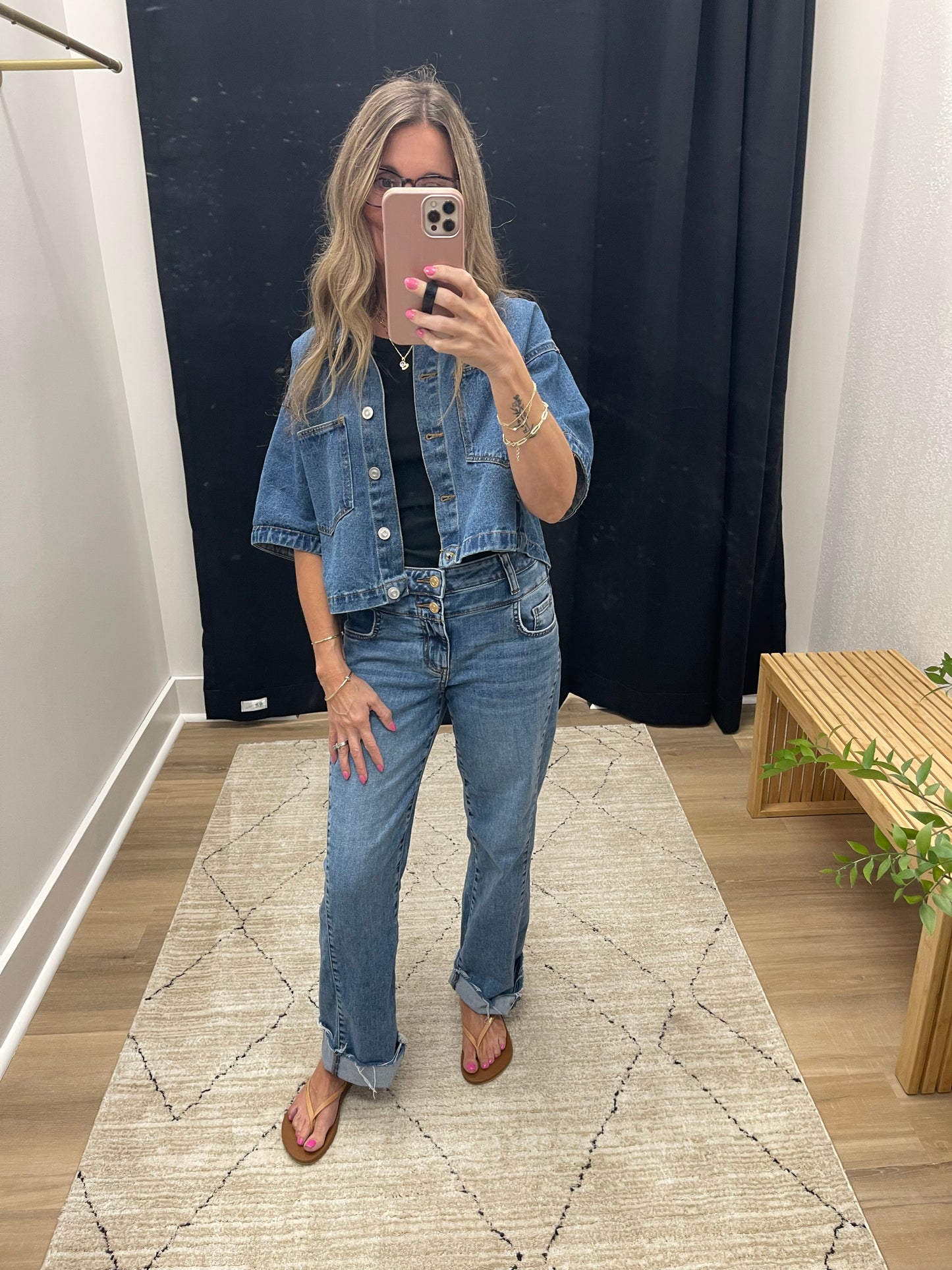 THE MEGAN BOXY SHORT SLEEVE DENIM TOP