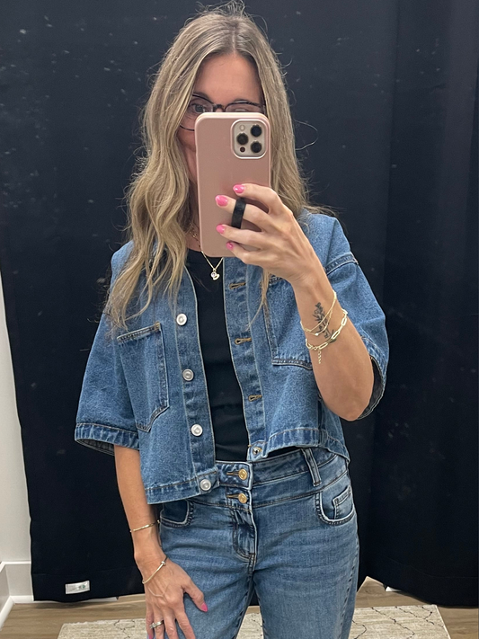 THE MEGAN BOXY SHORT SLEEVE DENIM TOP