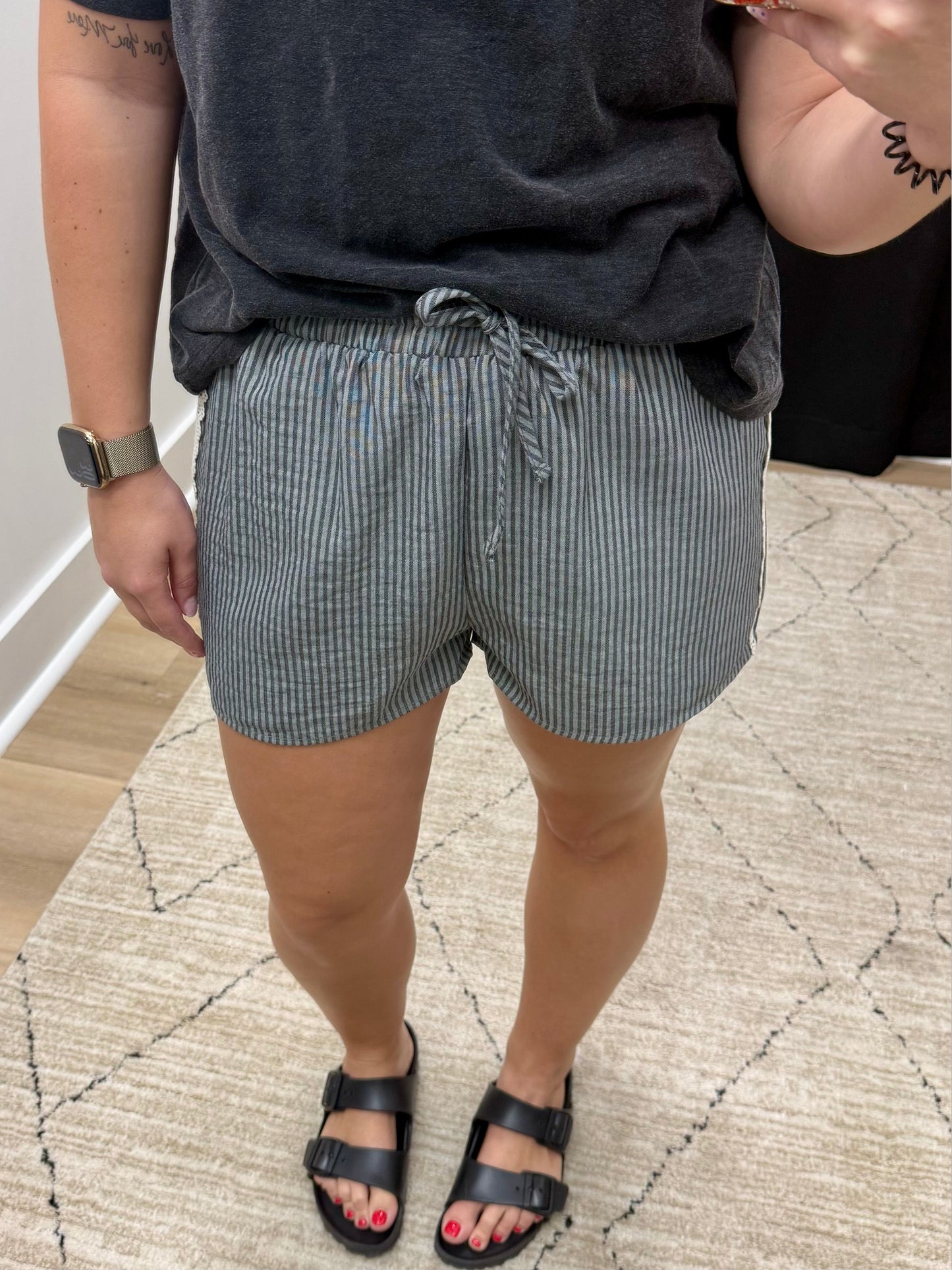 THE LOLA STRIPED LACE TRIM SHORTS - black/grey
