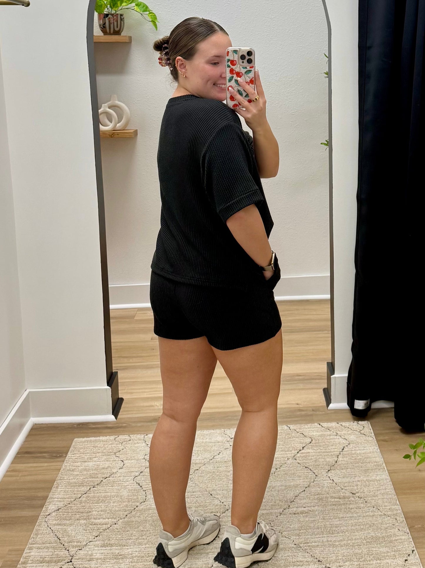THE AUDREY RIBBED TOP - black