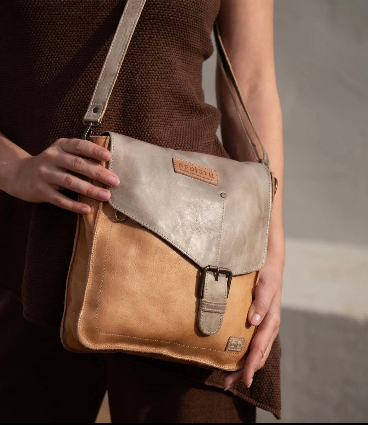 BEDSTU VENICE BEACH LEATHER FLAP CROSSBODY PURSE - oats icicle rustic