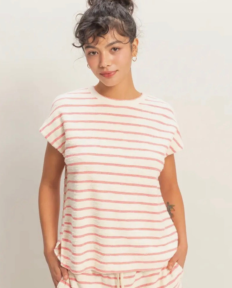 THE LEXI TEXTURED STRIPED CAP SLEEVE TOP - red