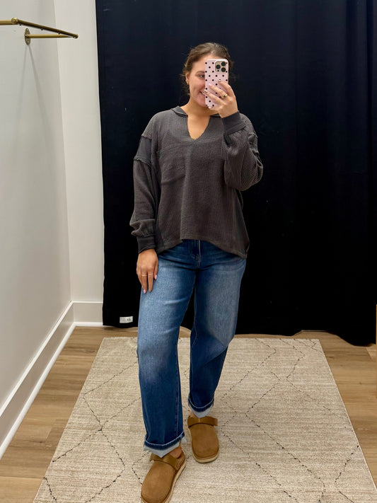 THE ALLY SPLIT NECK RAW EDGE RIBBED TOP - charcoal