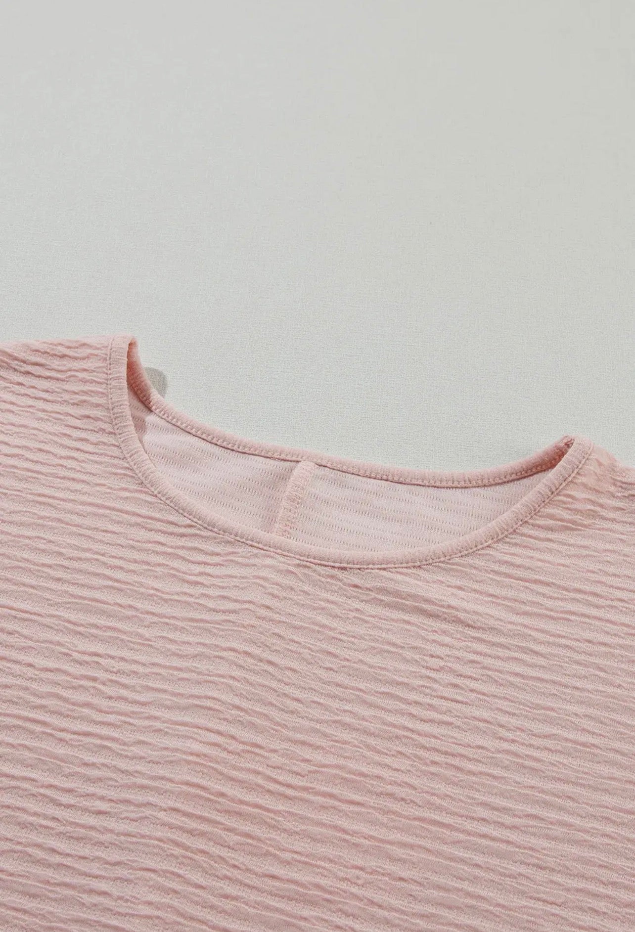 THE KARLA TEXTURED RUFFLE SLEEVE TOP - Lt pink